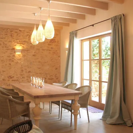 Living Casa Luna Holiday home *